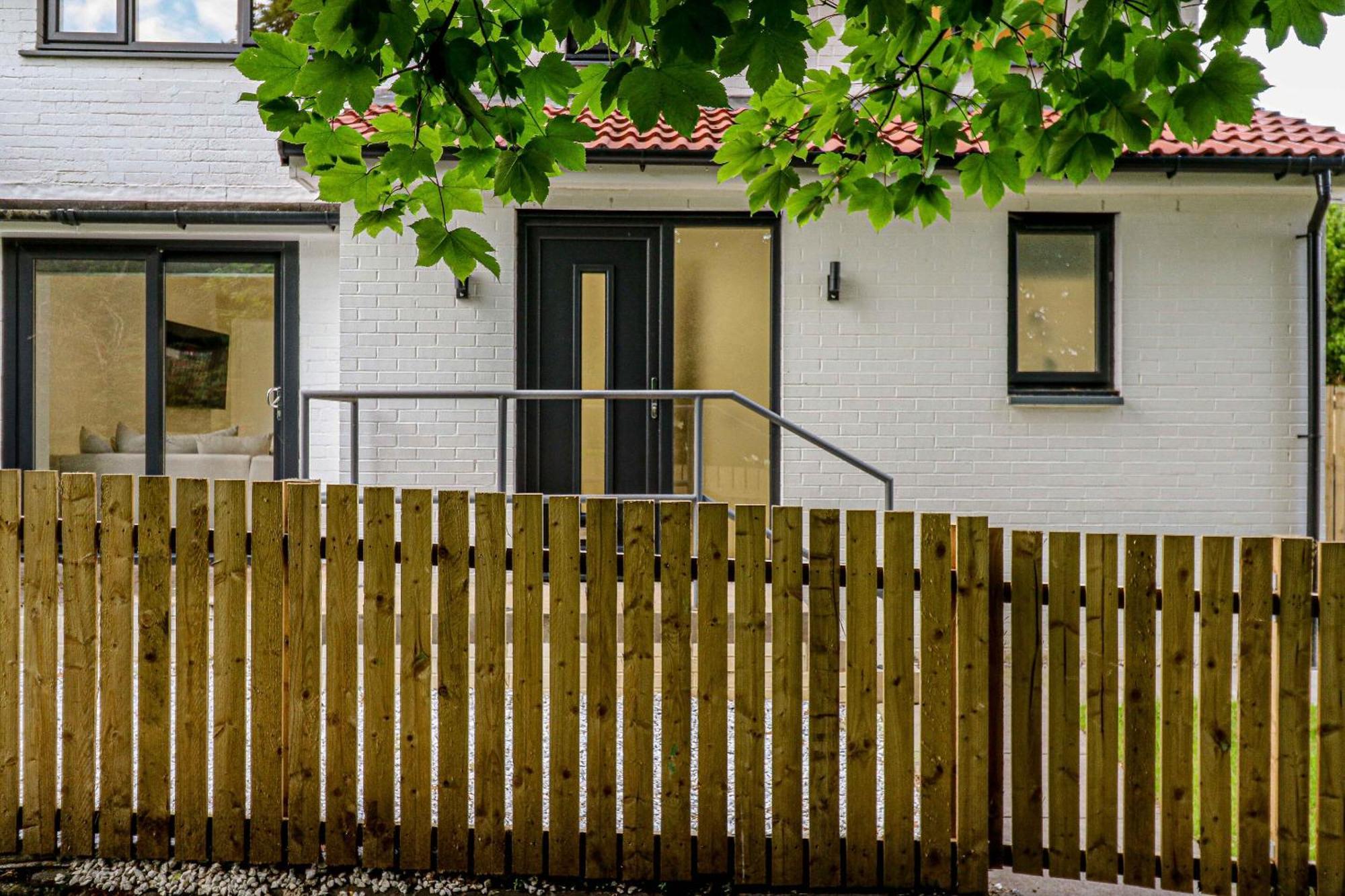Wyndford Riverside House Glasgow Bagian luar foto