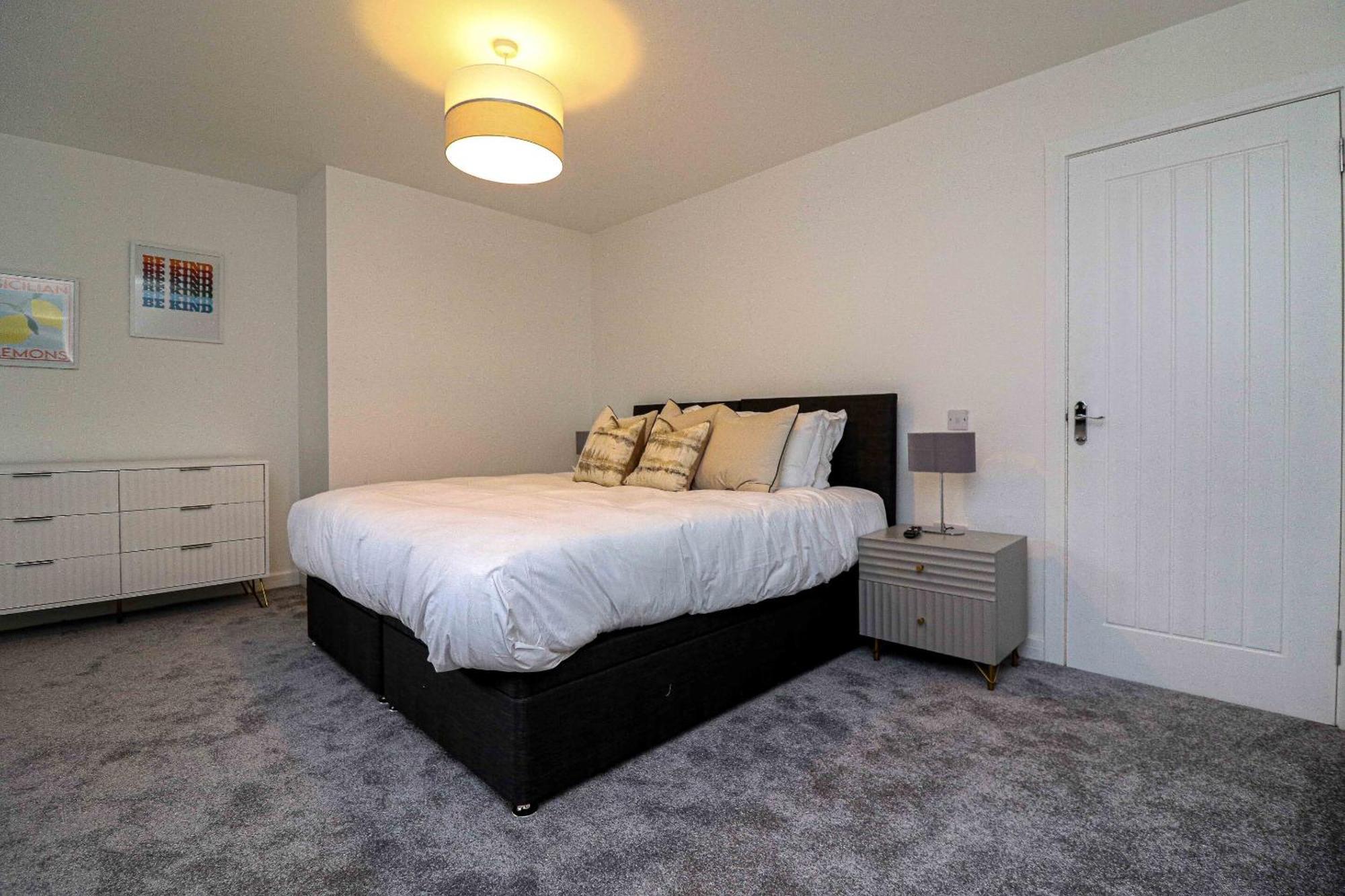 Wyndford Riverside House Glasgow Bagian luar foto